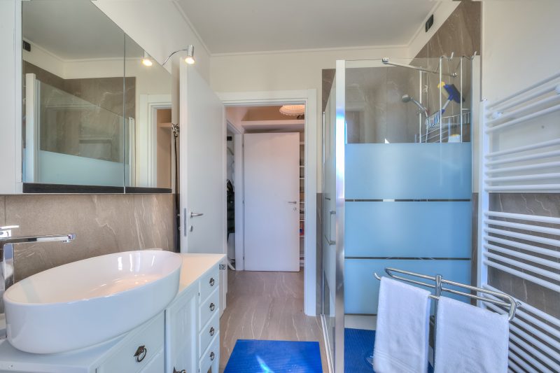 Appartamento Residenza Chiara: Sunny Balcony and Mountain View