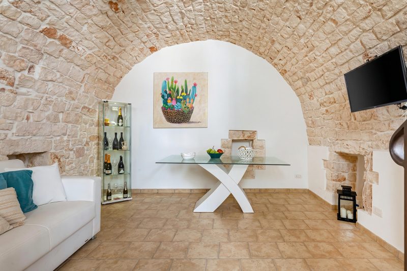 Helios Room 1