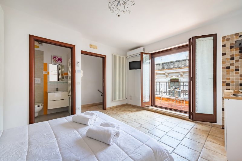 Helios Room 3