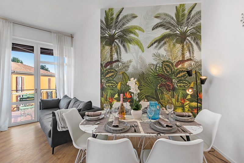 Specchio Di Cielo: Apartment with Terrace and AC Arona Center