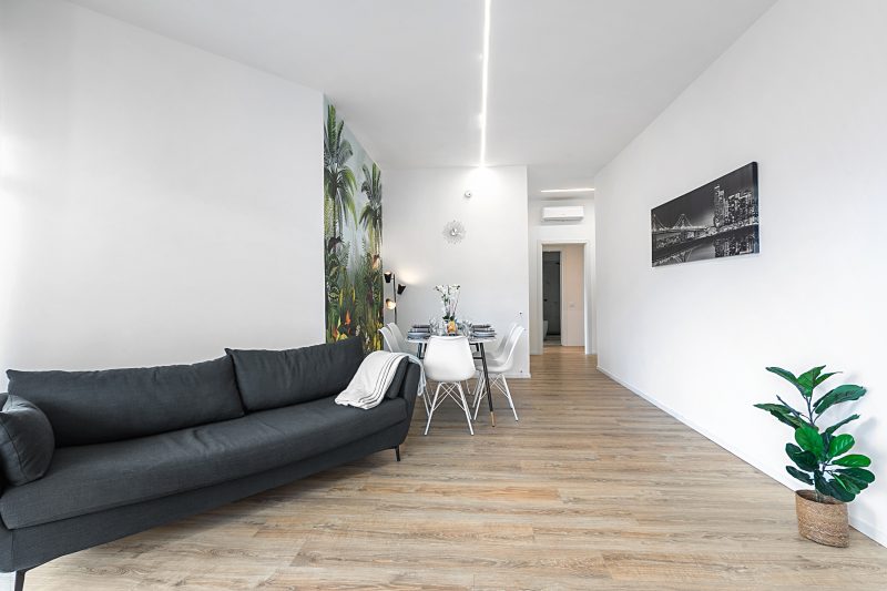 Specchio Di Cielo: Apartment with Terrace and AC Arona Center