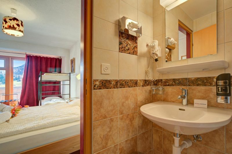 Hotel Relais Alpin Family Room & Balcony8 226