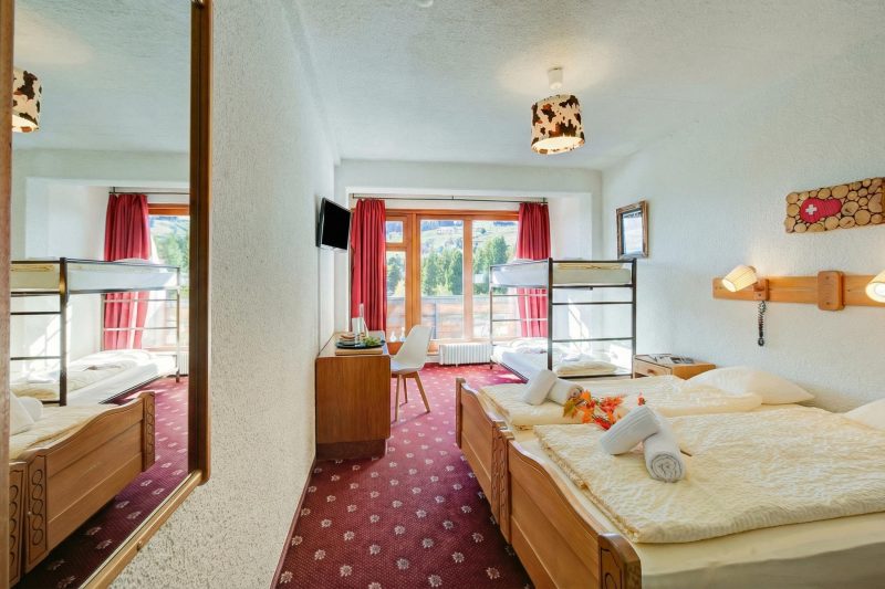 Hotel Relais Alpin Family Room & Balcony8 226