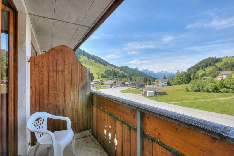 Family Rooms With Balcony