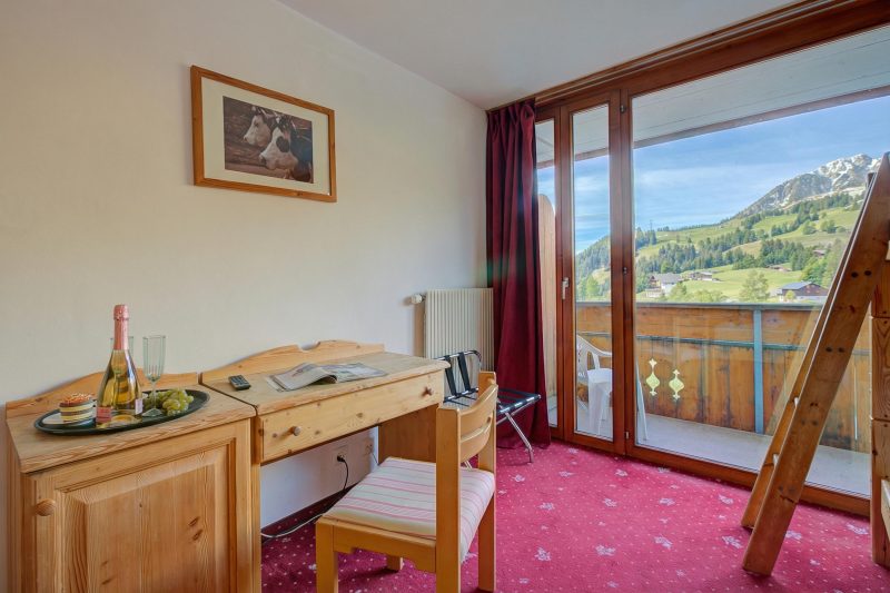 Family Rooms With Balcony