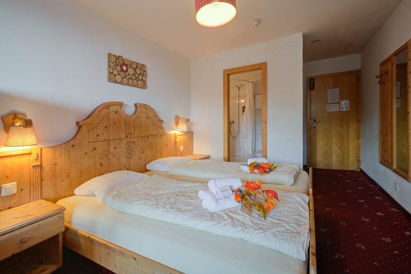 Family Rooms With Balcony