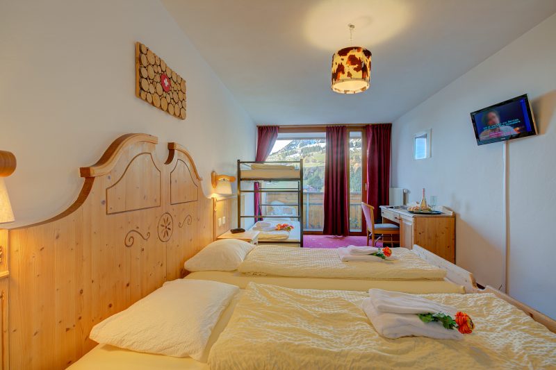 Family Rooms With Balcony