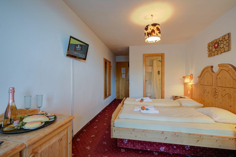 Family Rooms With Balcony
