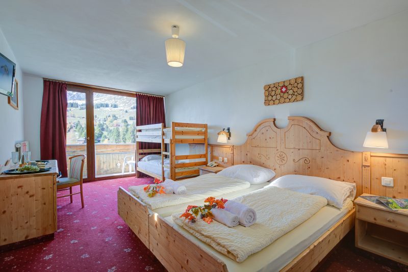 Hotel Relais Alpin Family Room Balcony15 240