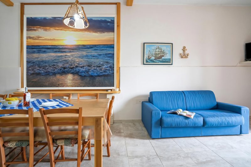 Brezza Apartment with Terrace Near The Sea