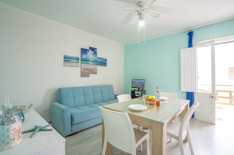 Riva Di Mare Apartment with Balcony Near The Sea