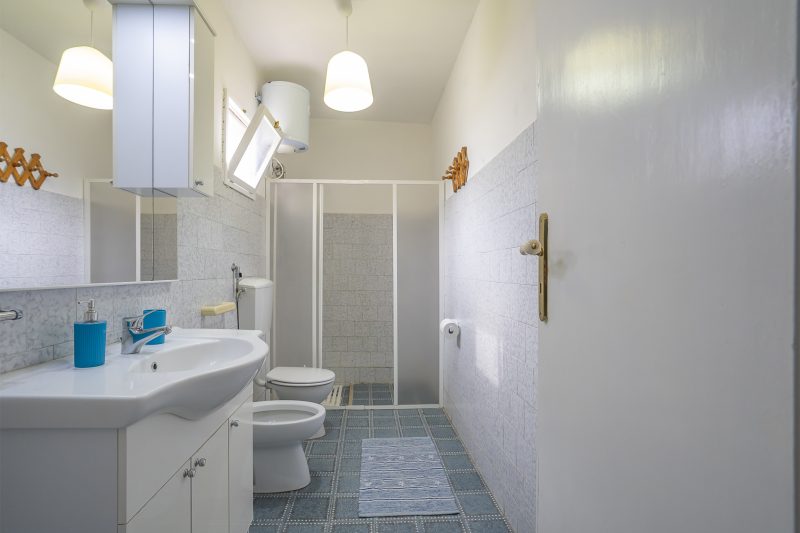 Riva Di Mare Apartment with Balcony Near The Sea