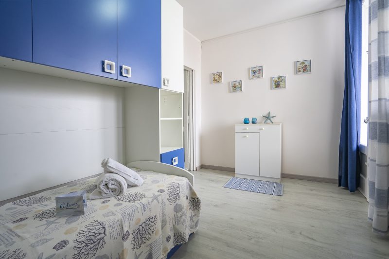 Riva Di Mare Apartment with Balcony Near The Sea