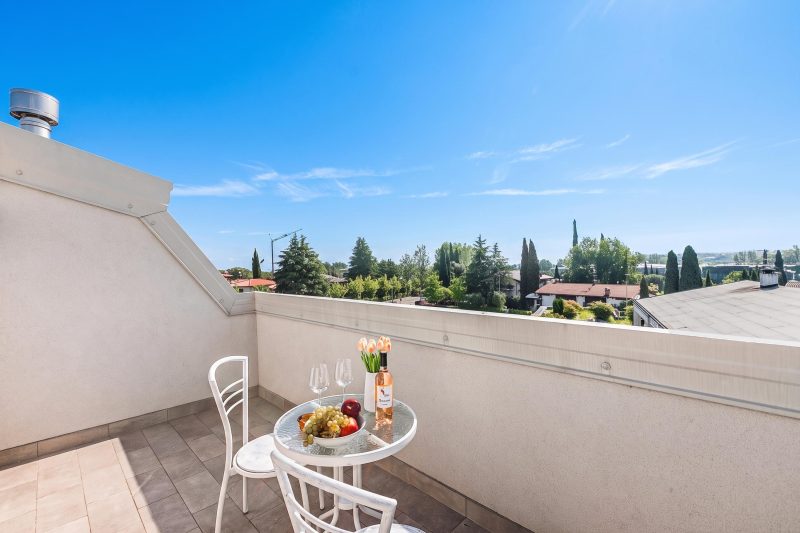 Matta Apartment 400m From The Lake