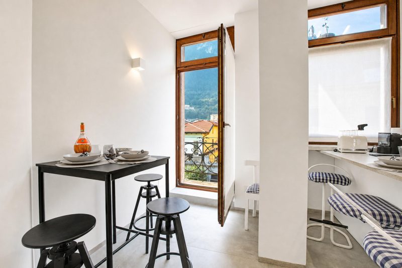 Quiet Oasis In Riva Heart with Balcony Dining