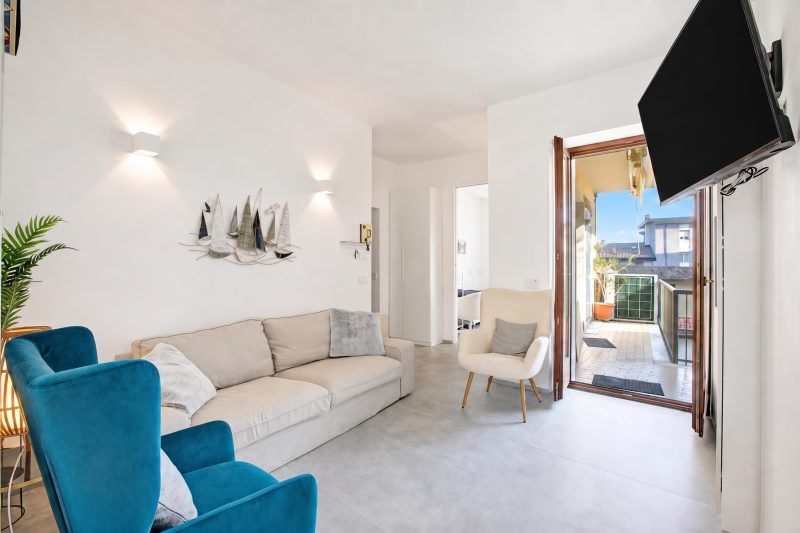 Quiet Oasis In Riva Heart with Balcony Dining