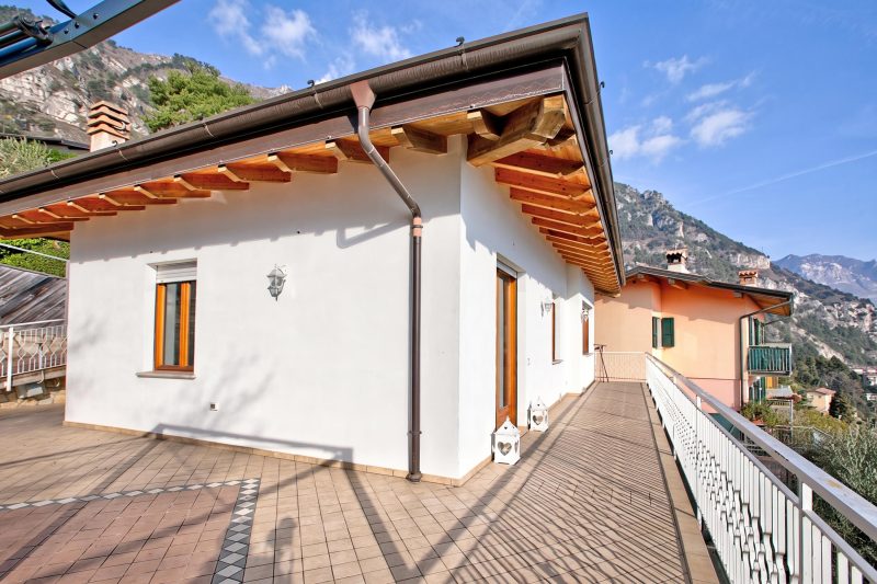 Casa Panorama in Tremosine with View Terrace