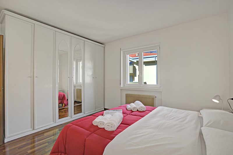 Claz Hous 2 - Balcony and Mountain View
