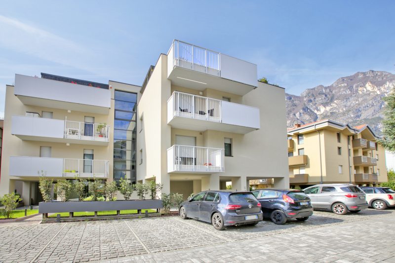 Claz Hous 2 - Balcony and Mountain View