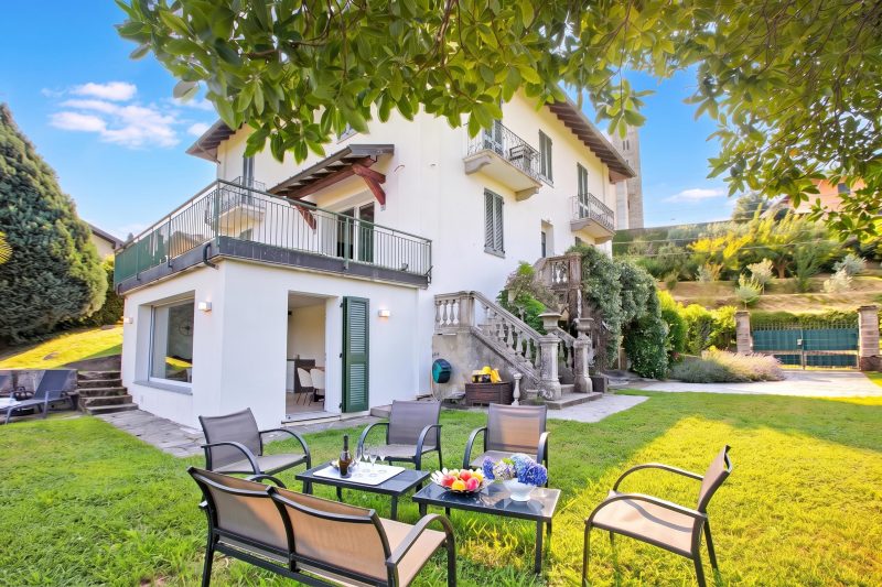 Villa La Rocca: Mountain and Lake Maggiore View