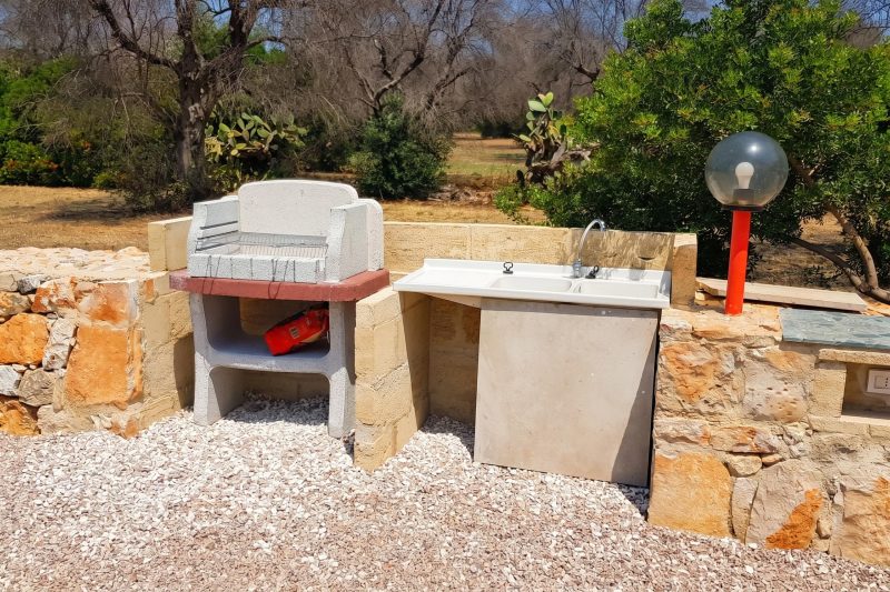 Villa Pescoluse with Private Pool and Sea View