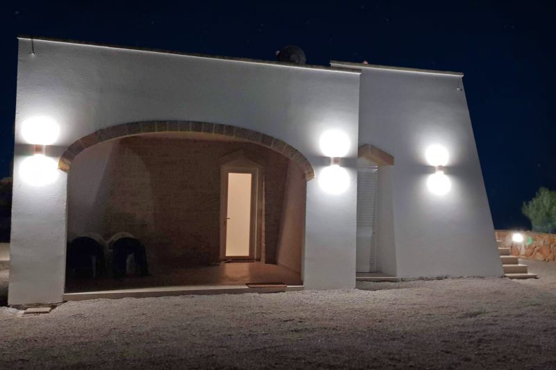 Villa Pescoluse with Private Pool and Sea View