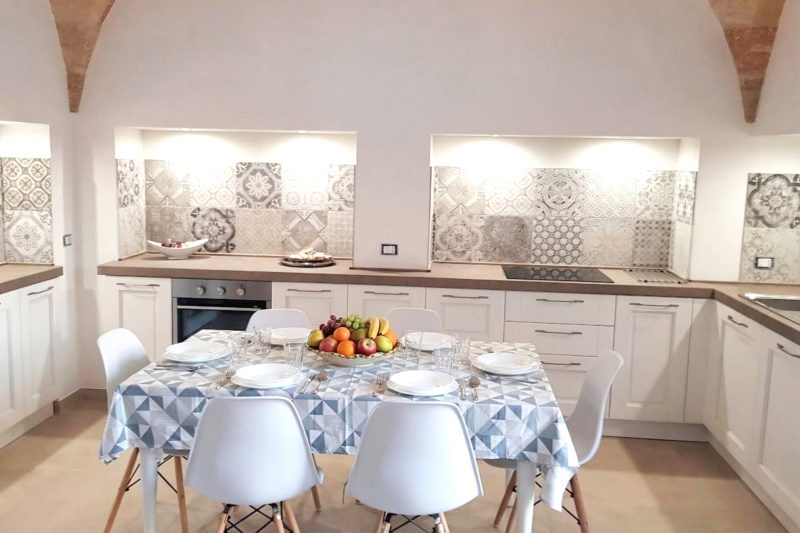 Villa Pescoluse with Private Pool and Sea View