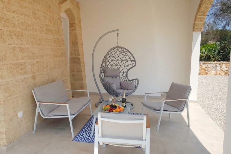 Villa Pescoluse with Private Pool and Sea View