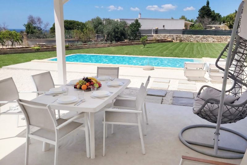 Villa Pescoluse with Private Pool and Sea View