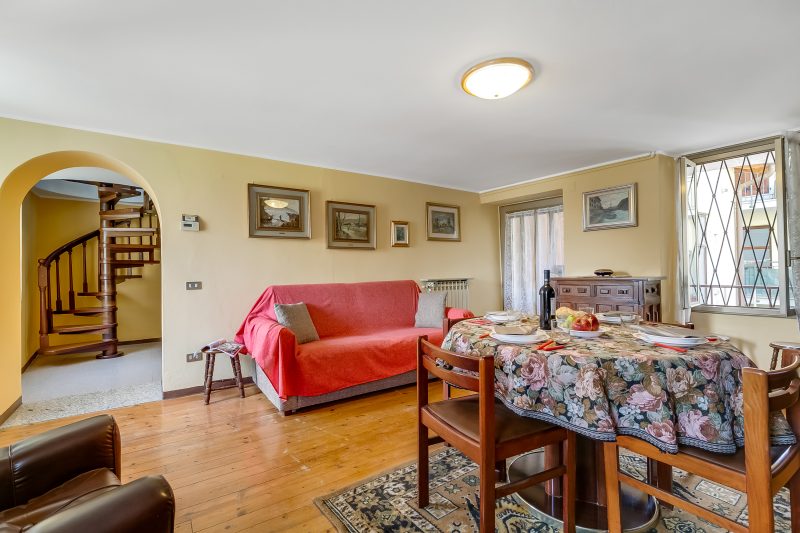 Old Pella: 100m to Lake Orta, Terrace and Views