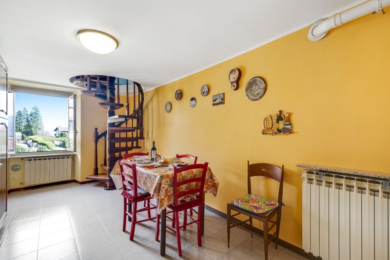 Old Pella: 100m to Lake Orta, Terrace and Views