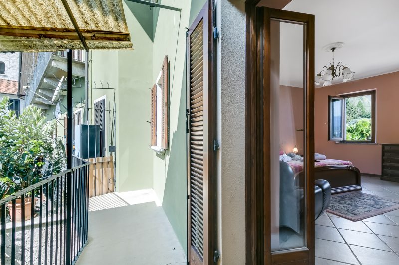 Old Pella: 100m to Lake Orta, Terrace and Views