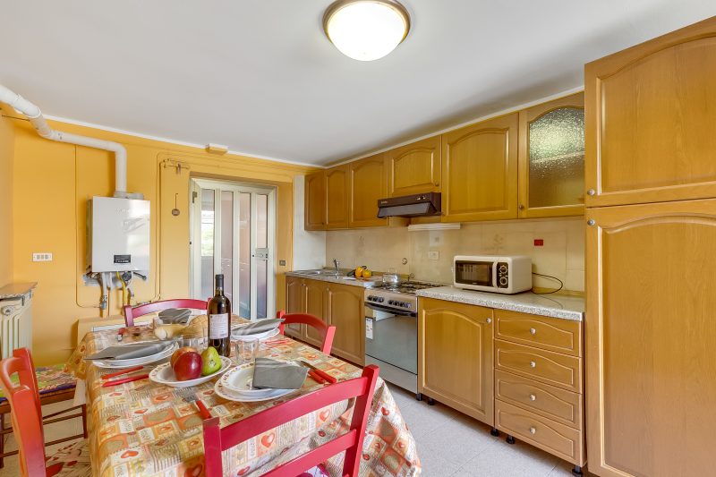 Old Pella: 100m to Lake Orta, Terrace and Views