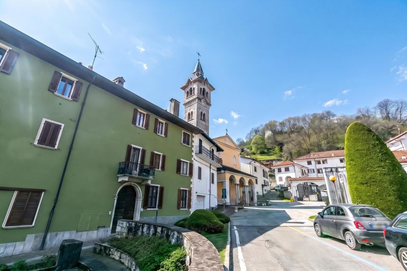 Old Pella: 100m to Lake Orta, Terrace and Views