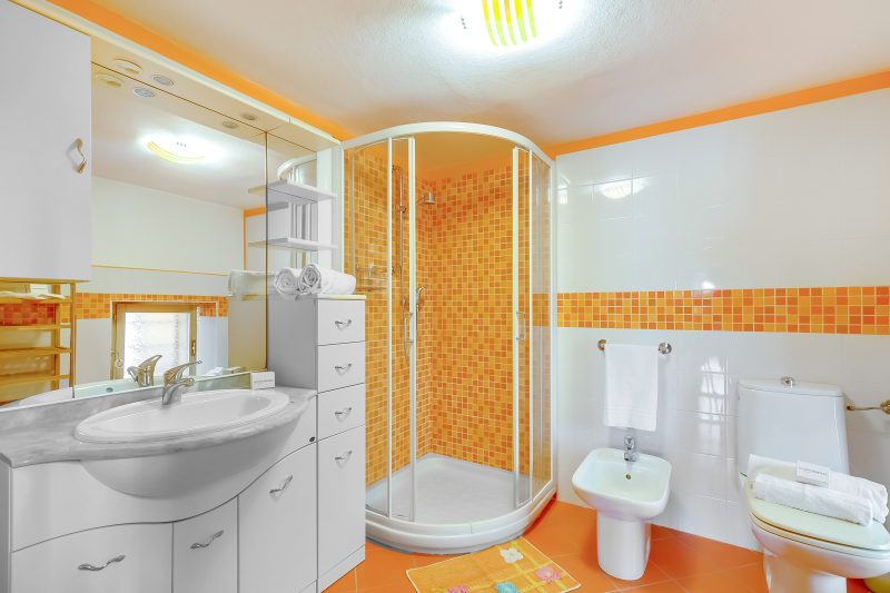 Old Pella: 100m to Lake Orta, Terrace and Views