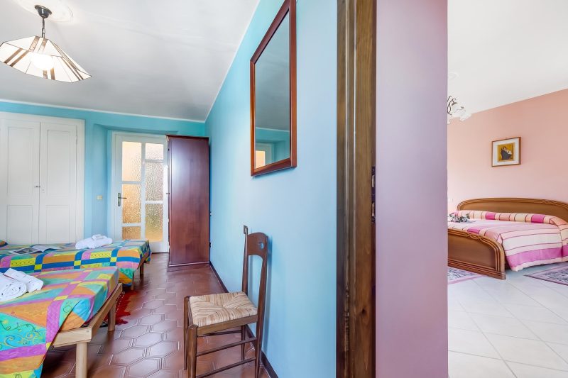 Old Pella: 100m to Lake Orta, Terrace and Views