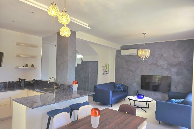 Perla Holiday Homes 276