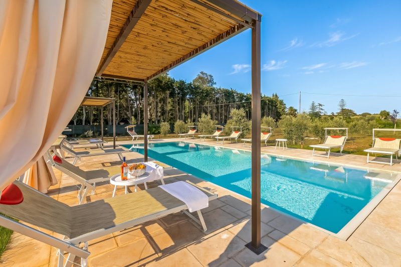 Villa Elysium for 10 with Pool near Gallipoli