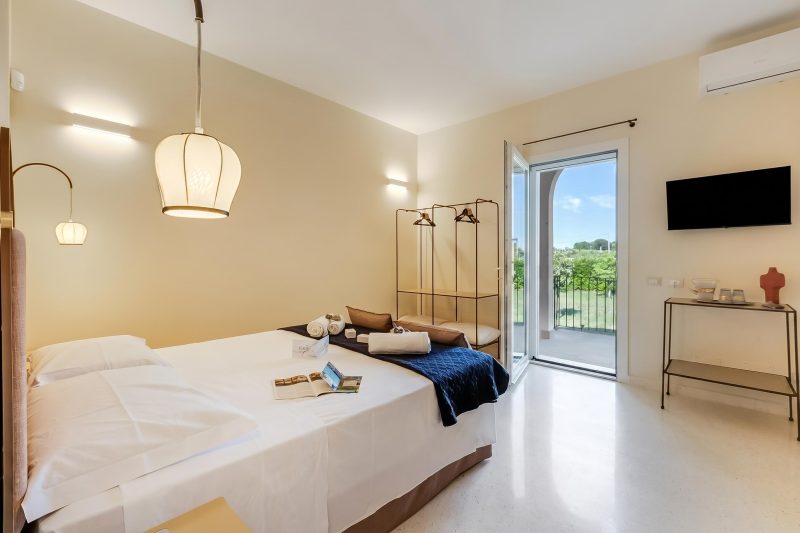 Villa Elysium for 10 with Pool near Gallipoli