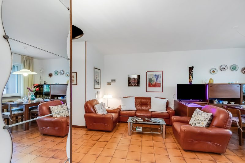 Dora - Riva del Garda Apartment with Terrace