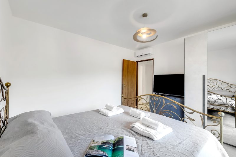 La Dolce Laveno, Balcony Apartment with A/C