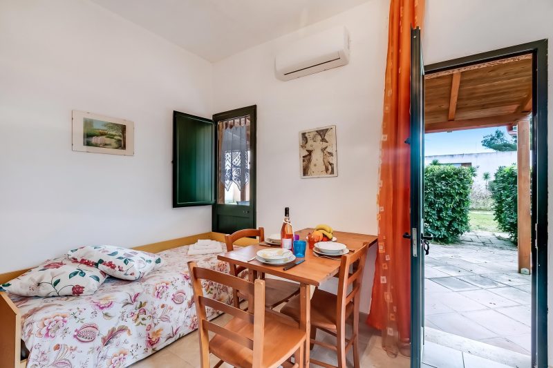 Basilico Among Greenery And Sea - Airco