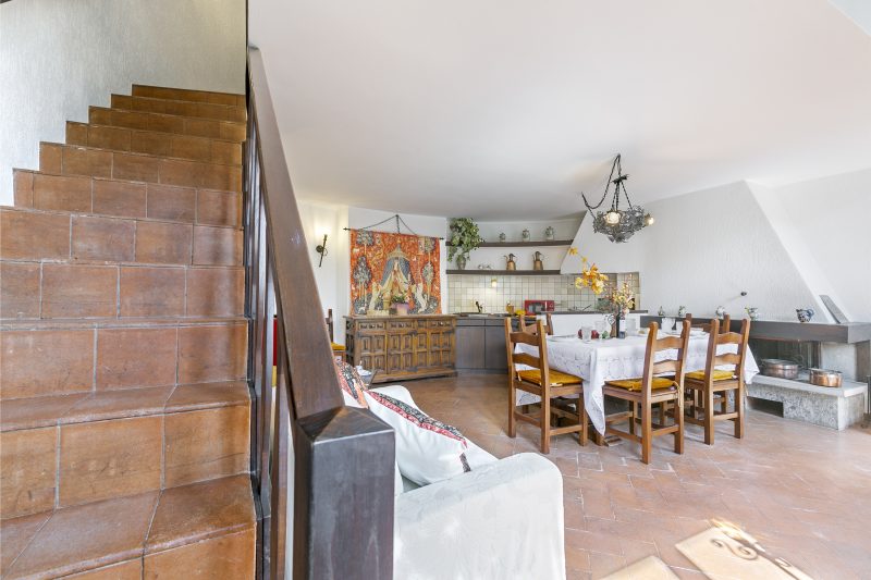 Albert's Castle Apt by Lake Maggiore