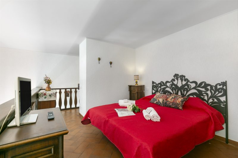 Albert's Castle Apt by Lake Maggiore