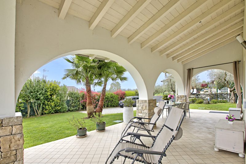 Il Silenzio House- Manerba del Garda Villa with Garden