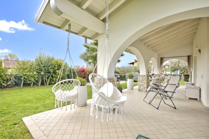 Il Silenzio House- Manerba del Garda Villa with Garden