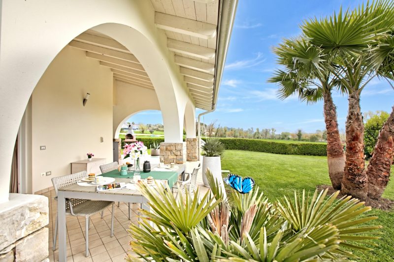 Il Silenzio House- Manerba del Garda Villa with Garden
