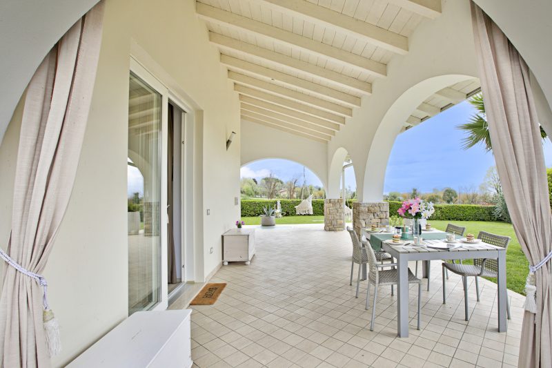 Il Silenzio House- Manerba del Garda Villa with Garden