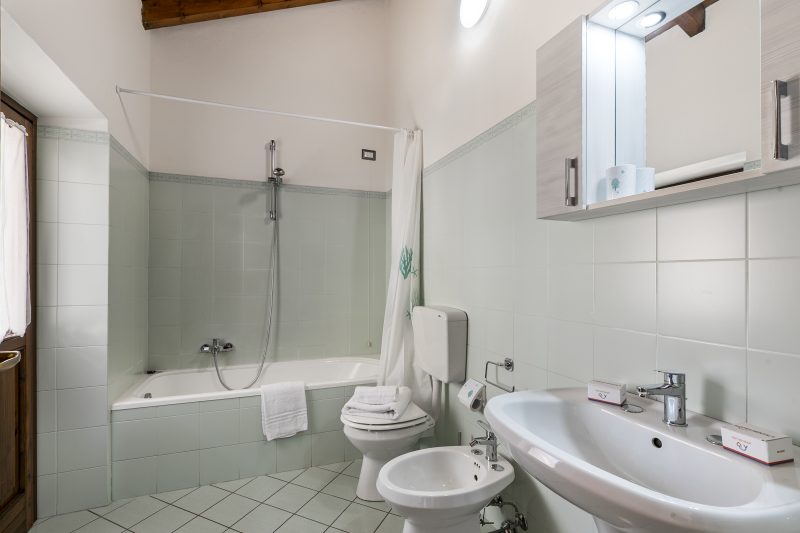 Nel Cuore Di Baveno Apartment, 50m from Lake