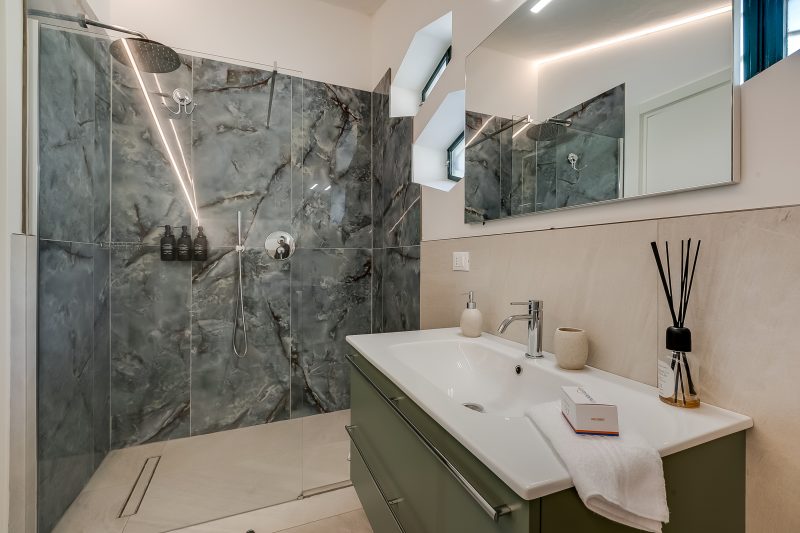 Boutique apartment Venere with Pool